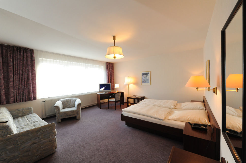 Hotel Heldt Бремен Экстерьер фото
