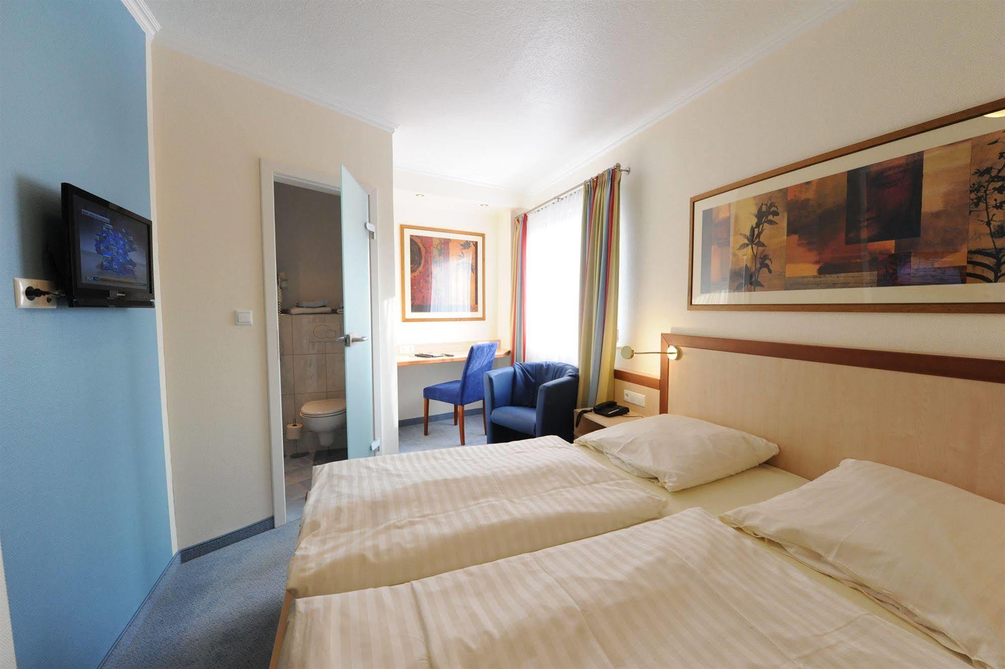 Hotel Heldt Бремен Экстерьер фото